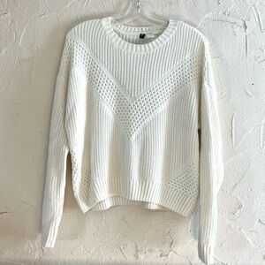 Divided White Sweater Size Small